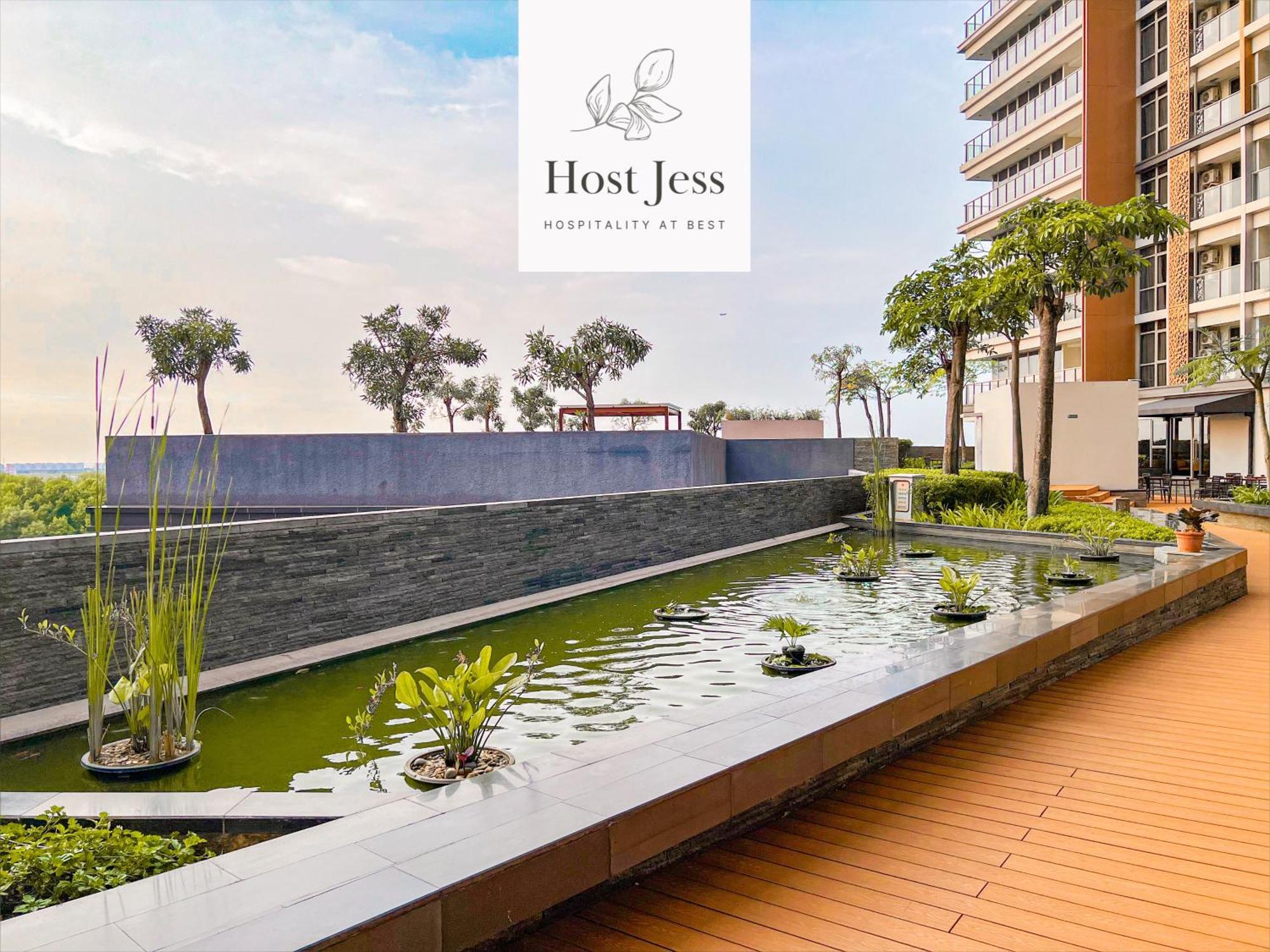 Gold Coast Pik Apartments By Host Jess ジャカルタ エクステリア 写真