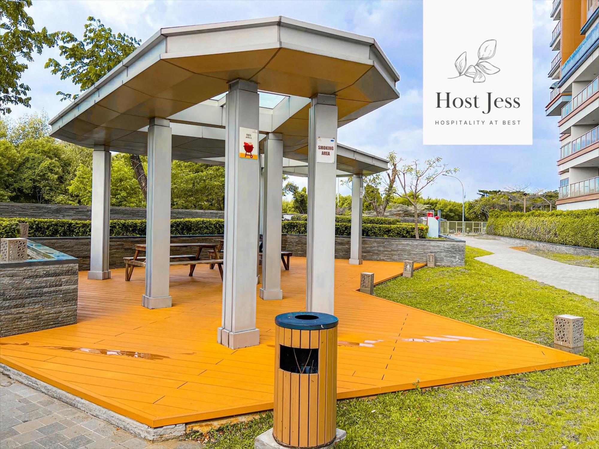 Gold Coast Pik Apartments By Host Jess ジャカルタ エクステリア 写真